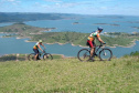 Além das conhecidas caminhadas internacionais da natureza, o Instituto Paranaense deAssistência Técnica e Extensão Rural (Emater-PR), em parceria com o Instituto AndaBrasil, também coordena no Paraná as pedaladas da natureza. Na foto, imagem do percurso natureza e produção rural em Ribeirão Claro - Foto: Marina P P Lima /Emater