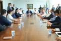 O Governador do Estado, Carlos Massa Ratinho Junior, assina o decreto que transfere a sede do governo para Cascavel, durante o Show Rural.
Curitiba,31/01/2019. Foto:Rodrigo Felix Leal/ANPr