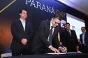 O governador Carlos Massa Ratinho Junior sanciona durante o evento Paraná Day, a lei do Programa de Parcerias do Paraná. - Curitiba, 05/02/2019 - Foto: Rodrigo Félix Leal