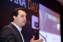 O governador Carlos Massa Ratinho Júnior afirmou nesta terça-feira (5) que o objetivo da nova gestão é transformar o Paraná em um Estado inovador, inteligente e tecnológico. A declaração foi dada para cerca de 100 investidores reunidos no Paraná Day, um evento inédito no País e que é realizado em Curitiba pela XP Investimentos. - Curitiba, 05/02/2019 - Foto: Rodrigo Félix Leal