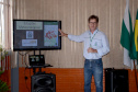 O Instituto Agronômico do Paraná (Iapar) lançou, nesta terça-feira (05), no Show Rural, em Cascavel, um aplicativo de monitoramento do clima disponível no celular. Paralelamente lançou o atlas climático atualizado, também disponível on-line.  Na foto,  o pesquisador da área de Agrometeorologia, Pablo Nitsche, do Iapar  -  Cascavel, 05/02/2019  -  Foto: Divulgação SEAB