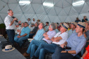 O secretário estadual da Agricultura e Abastecimento, Norberto Ortigara, reuniu-se terça-feira (05) com representantes dos municípios do Oeste do Paraná, no Show Rural, em Cascavel, para debater a sanidade animal da região.  -  Cascavel, 06/02/2019  -  Foto: Divulgação SEAB