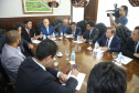 O chefe de Casa Civil, Guto Silva, e o secretário de Planejamento, Valdemar Bernardo Jorge, apresentaram nesta segunda-feira (11) aos líderes da Assembleia Legislativa do Paraná (Alep) o projeto de lei da reforma administrativa que extingue 13 secretarias e gera economia de R$ 10 milhões por ano aos cofres públicos. - Curitiba,11/02/2019 Foto:Jaelson Lucas / ANPr