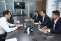 Governador Carlos Massa Ratinho Júnior durante reunião com o secretário nacional da Aviação Civil, Ronei Saggioro Glanzmann. No encontro, foi confirmado o investimento de R$ 35 milhões em infraestrutura do Aeroporto Municipal de Ponta Grossa.  O prefeito de Ponta Grossa, Marcelo Rangel, e o secretário de Estado da Infraestrutura e Logística, Sandro Alex, participaram da reunião. - Brasília, 12/02/2019  -  Foto: Rodrigo Félix Leal