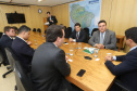 O governador Carlos Massa Ratinho Junior reuniu-se nesta terça-feira (12), em Brasília, com o ministro da Controladoria-Geral da União, Wagner de Campos Rosário, para apresentar o Programa Estadual de Integridade e Compliance, do Governo do Paraná. O controlador-geral do Estado, Raul Siqueira, também participou.  -  BRasília, 12/02/2019  -  Foto: Rodrigo Félix Leal/ANPr