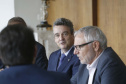 O governador Carlos Massa Ratinho Junior assina Termo de Cooperação entre FIEP e Agência Paraná de Desenvolvimento. Presentes: presidente da FIEP, Edson Campagnolo; Eduardo Bekin, diretor da Paraná Desenvolvimento; Márcio Nunes, secretário de Desenvolvimento Sustentável e Turismo; entre outros.Curitiba, 14-02-19.Foto: Arnaldo Alves / ANPr.