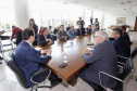 O governador Carlos Massa Ratinho Junior assina Termo de Cooperação entre FIEP e Agência Paraná de Desenvolvimento. Presentes: presidente da FIEP, Edson Campagnolo; Eduardo Bekin, diretor da Paraná Desenvolvimento; Márcio Nunes, secretário de Desenvolvimento Sustentável e Turismo; entre outros.Curitiba, 14-02-19.Foto: Arnaldo Alves / ANPr.