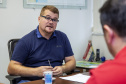 A relação do Porto de Paranaguá com a cidade foi tema de uma reunião entre o diretor dos Portos do Paraná, Luiz Fernando Garcia, e o prefeito Marcelo Roque, nesta sexta-feira (15). O encontro faz parte dos esforços da nova gestão em contribuir com o desenvolvimento do município e aproximar a comunidade da atividade portuária. Foto:Claudio Neves/APPA