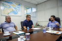 A relação do Porto de Paranaguá com a cidade foi tema de uma reunião entre o diretor dos Portos do Paraná, Luiz Fernando Garcia, e o prefeito Marcelo Roque, nesta sexta-feira (15). O encontro faz parte dos esforços da nova gestão em contribuir com o desenvolvimento do município e aproximar a comunidade da atividade portuária. Foto:Claudio Neves/APPA