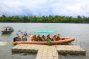 O passeio turístico inaugural da rota de Capanema sobre o Parque Nacional do Iguaçu, no Sudoeste do Paraná, aconteceu nesta sexta-feira (15). Nos mesmos moldes do trecho embaixo das cataratas de Foz do Iguaçu, a operação nesse outro ponto do rio permitirá a exploração do ecoturismo sobre diversas ilhas, trilhas e cachoeiras que compõem o ecossistema local.  -  Capanema, 15/02/2019  - Foto: Jaelson Lucas/ANPr