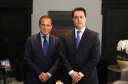 Em reunião realizada no Palácio dos Bandeirantes, em São Paulo, os governadores Carlos Massa Ratinho Junior e João Doria Junior acertaram os termos do projeto executivo de vigilância das fronteiras e integração das forças de segurança para o combate ao crime organizado nos dois estados. Os detalhes serão apresentados em 30 dias pela Secretaria de Segurança Pública e Administração Penitenciária do Paraná. - São Paulo, 18/02/2018 - Foto: Rodrigo Félix Leal/ANPr