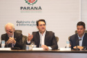 O presidente da Companhia de Habitação do Paraná (Cohapar), Jorge Lange, apresentou ao governador Carlos Massa Ratinho Junior nesta terça-feira (19) a proposta de reestruturação de cargos da empresa com economia de 22% apenas em janeiro. A folha de pagamento encolheu de R$ 1,75 milhão para 1,35 milhão. A economia deve gerar investimentos para diminuir o déficit habitacional de 485 mil domicílios. Curitiba,19/02/2019 - Foto: Rodrigo Félix Leal/ANPr