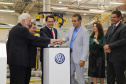 Governador Carlos Massa Ratinho Júnior participa da solenidade de comemoração de 20 anos da Volkswagen no Paraná. - São José dos Pinhais, 19/02/2019 - Foto: José Fernando Ogura/ANPr