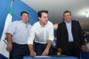 Na solenidade, o governador e o secretário de Desenvolvimento Urbano, João Carlos Ortega, assinaram a autorização para duas licitações. Para Wenceslau Braz, serão repassados R$ 294 mil para aquisição de um caminhão de coleta de lixo. - Pinhalão 22/02/2019 - Foto: Rodrigo Félix Leal/ANPr