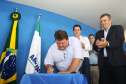 Governador Carlos Massa Ratinho Júnior participa da posse da nova diretoria da Associação dos Municípios do Norte Pioneiro (Amunorpi). O prefeito de Pinhalão, Sérgio Rodrigues é o presidente da Associação. - Pinhalão, 22/01/2019 - Foto: Jaelson Lucas/ANPr