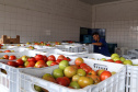 Por meio do Banco de Alimentos da Ceasa, hortigranjeiros são reaproveitados anualmente, evitando o desperdício e garantindo a segurança alimentar de cerca de 194 mil pessoas.Foto: Gilson Abreu/ANPr