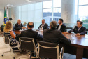 O governador em exercício Darci Piana recebe o presidente da Paraná Turismo, João Jacob Mehl e representantes do G5 nesta quinta-feira (7) no Palácio Iguaçu. Curitiba, 07/03/2019 - Foto: Geraldo Bubniak/ANPr