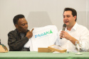 O governador Carlos Massa Ratinho Junior recebeu nesta quarta-feira (13), no Palácio Iguaçu, o campeão mundial de futebol Pelé. No evento, que contou com a presença de estudantes, atletas e ex-atletas, foram lançados a campanha Imposto Amigo do Esporte, do Governo do Estado, e o programa Esportivo Lúdico Educacional, de iniciativa de Pelé. - Curitiba, 13/03/2019 - Foto: Rodrigo Félix Leal/ANPr