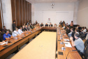 Balanço final da Operação Verão 2018/2019 foi apresentado nesta quinta-feira (14), em reunião no Palácio Iguaçu, com o governador Carlos Massa Ratinho Junior, o secretário da Segurança Pública e Administração Penitenciária, Luiz Felipe Carbonell, o secretário da Comunicação Social e Cultura, Hudson José e representantes de todas as secretarias e órgãos envolvidos nas atividades. - Curitiba, 14/03/2019 - Foto: Rodrigo Félix Leal/ANPr