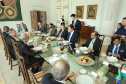 O governador Carlos Massa Ratinho Junior recebeu nesta quinta-feira (14), no Palácio Iguaçu, embaixadores e cônsules da Rússia, China, Índia e África do Sul e reafirmou o interesse do Paraná em ampliar os negócios com esses países que, junto com o Brasil, formam o Brics. - Curitiba, 14/03/2019 - Foto: Rodrigo Félix Leal/ANPr