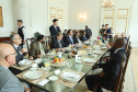 O governador Carlos Massa Ratinho Junior recebeu nesta quinta-feira (14), no Palácio Iguaçu, embaixadores e cônsules da Rússia, China, Índia e África do Sul e reafirmou o interesse do Paraná em ampliar os negócios com esses países que, junto com o Brasil, formam o Brics. - Curitiba, 14/03/2019 - Foto: Rodrigo Félix Leal/ANPr