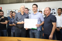 O governador Carlos Massa Ratinho Junior confirmou neste sábado (16) investimentos de R$ 2,82 milhões em obras e compra de máquinas e veículos para oito municípios da região Noroeste do Estado. Foram assinadas, na ExpoParanavaí, um dos principais eventos do agronegócio do Paraná, autorizações e homologações. - Paranavaí, 16/03/2019 - Foto: José Fernando Ogura/ANPr