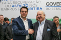 O governador Carlos Massa Ratinho Junior autoriza nesta quinta-feira (21) recursos para obras de recape asfáltico em ruas de 36 bairros de Curitiba. A assinatura contou com a presença do prefeito Rafael Greca e o secretário de Estado do Desenvolvimento Urbano, João Carlos Ortega, no Palácio Iguaçu,  Curitiba, 21/03/2019 -  Foto: Geraldo Bubniak/ANPr