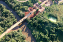 O Departamento de Estradas de Rodagem do Paraná (DER-PR) vai liberar na manhã deste sábado (30) o tráfego sobre a ponte do Rio da Anta, na PR-082. O trecho liga o município de Douradina à Santa Felicidade, distrito de Tapira, no Noroeste do Estado. O local estava totalmente interditado desde 7 de janeiro, quando parte do pavimento da cabeceira da ponte cedeu na altura do km 568 devido às chuvas.  -  Curitiba, 29/03/2019  -  Foto: Divulgação DER