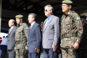 O Exército Brasileiro completa 371 anos em abril. Nesta quarta-feira (17), para celebrar a data, a 5ª Divisão de Exército realizou no Forte Pinheirinho, em Curitiba, uma solenidade militar com apresentação da banda da corporação e desfiles. Também foram entregues Medalhas de Ordem do Mérito Militar e diplomas a 20 civis e militares. O secretário de Estado da Segurança Pública e da Administração Penitenciária, Luiz Felipe Carbonell, participou da solenidade.
Foto Gilson Abreu ANPr