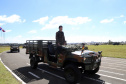 O Exército Brasileiro completa 371 anos em abril. Nesta quarta-feira (17), para celebrar a data, a 5ª Divisão de Exército realizou no Forte Pinheirinho, em Curitiba, uma solenidade militar com apresentação da banda da corporação e desfiles. Também foram entregues Medalhas de Ordem do Mérito Militar e diplomas a 20 civis e militares. O secretário de Estado da Segurança Pública e da Administração Penitenciária, Luiz Felipe Carbonell, participou da solenidade.
Foto Gilson Abreu ANPr