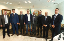 O governador Carlos Massa Ratinho Junior entregou nesta quarta-feira (8), em cerimônia no Palácio Iguaçu, novas armas, rádios comunicadores e veículos de escolta ao Departamento Penitenciário do Paraná (Depen). Foto: Rodrigo Felix Leal/ANPr