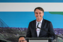 O governador Carlos Massa Ratinho Junior recebe  em Foz do Iguaçu, o presidente Jair Bolsonaro e o presidente do Paraguai Mario Abdo Benítez para o lançamento da pedra fundamental da segunda ponte entre Brasil e Paraguai, em cerimônia  no Marco das Três Fronteiras, nesta sexta-feira (10).   Foz do Iguaçu, 10/05/2019 -  Foto: Geraldo Bubniak/ANPr