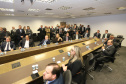 O Centro Integrado de Inteligência de Segurança Pública da Região Sul (CIISP-Sul) iniciou oficialmente as atividades nesta sexta-feira (10). A unidade funciona em Curitiba e a ativação contou com a presença do presidente Jair Bolsonaro, do governador Carlos Massa Ratinho Junior, do ministro da Justiça e Segurança Pública, Sérgio Moro, e de representantes do Rio Grande do Sul e Santa Catarina, além de autoridades federais e estaduais.

 Foto: Rodrigo Felix Leal/ANPr