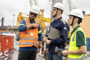 Os Portos do Paraná usam a partir desta segunda-feira (13) uma ferramenta gerencial para identificar o comportamento do trabalhador nas áreas portuárias e relacioná-lo com o potencial de risco de acidentes. É o Índice de Segurança Portuária (ISP), que faz parte do Programa de Prevenção e Redução de Acidentes, Incidentes e Desvios.Foto: Claudio Neves/APPA