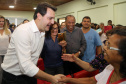O governador Carlos Massa Ratinho Junior assinou nesta terça-feira (14), em Sertaneja, no Norte Pioneiro, autorizações de licitações e homologações para 15 municípios. Foram autorizados recapeamentos de ruas, aquisições de novos veículos, equipamentos rodoviários e mobiliário para prédios públicos. O secretário estadual do Desenvolvimento Urbano e de Obras Públicas, João Carlos Ortega, também assinou os documentos.Foto Gilson Abreu