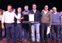 O governador Carlos Massa Ratinho Junior esteve nesta quarta-feira (15) em Campo Mourão e confirmou recursos para obras de infraestrutura urbana e compra de veículos, máquinas e equipamentos para 12 municípios do Noroeste do Paraná. Ele autorizou as licitações e homologações dos projetos da Secretaria de Estado do Desenvolvimento Urbano e Obras Públicas. Os investimentos somam R$ 8 milhões. Foto: Rodrigo Felix Leal/ANPr