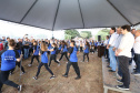 Moradores do Jardim Novo Oásis, em Maringá (Noroeste), ganharam nesta quinta-feira (16) um novo espaço de lazer. O governador Carlos Massa Ratinho Junior e o prefeito Ulisses Maia inauguraram a primeira de 30 unidade no município do programa Meu Campinho. Com 1,5 mil metros quadrados e investimento total de cerca de R$ 400 mil, o local conta com diversos aparelhos de lazer para pessoas de todas as idades. Maringá, 16/05/2019Foto: José Fernando Ogura/ANPr