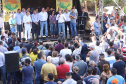 O município de Sarandi, no Noroeste do Paraná, vai implantar galerias pluviais e recapear ruas do Jardim Independência. O investimento é de R$ 3,7 milhões, com recursos do Estado, a fundo perdido. Nesta sexta-feira (17), o governador Carlos Massa Ratinho Júnior esteve em Sarandi e assinou a ordem de serviço para o início das obras. Foto: Rodrigo Felix Leal/ANPr