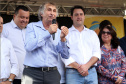 O município de Sarandi, no Noroeste do Paraná, vai implantar galerias pluviais e recapear ruas do Jardim Independência. O investimento é de R$ 3,7 milhões, com recursos do Estado, a fundo perdido. Nesta sexta-feira (17), o governador Carlos Massa Ratinho Júnior esteve em Sarandi e assinou a ordem de serviço para o início das obras. Foto: Gilson Abreu/ANPr