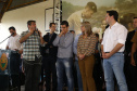 O governador Carlos Massa Ratinho Junior lançou nesta sexta-feira (17) o programa Escola Segura em Londrina, no Norte do Paraná. O colégio estadual Olympia Morais Tormenta, onde aconteceu a solenidade, e outras 17 escolas estaduais do município contam agora com policiais militares que atuarão diariamente para reforçar a segurança no período de aulas. Foto: José Fernando Ogura/ANPr