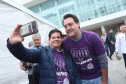 O governador Carlos Massa Ratinho Junior participou neste sábado (18), em Curitiba, da 25ª Marcha para Jesus, evento que reuniu cerca de 200 mil pessoas, de acordo com a organização. Foto: Rodrigo Felix Leal/ANPr