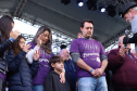 O governador Carlos Massa Ratinho Junior participou neste sábado (18), em Curitiba, da 25ª Marcha para Jesus, evento que reuniu cerca de 200 mil pessoas, de acordo com a organização. Foto: Rodrigo Felix Leal/ANPr