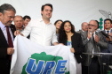 O governador Carlos Massa Ratinho Junior disse nesta quarta-feira (22), no lançamento oficial da Superintendência Geral de Diálogo e Interação Social (Sudis), que o Governo do Paraná está aberto ao diálogo e vai trabalhar diariamente para atender as demandas de todos os setores da sociedade, principalmente dos mais necessitados, em respeito ao compromisso com a construção de um Estado moderno e protetivo.Foto: Gilson Abreu/ANPr