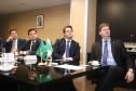 O governador Carlos Massa Ratinho Júnior e o secretário do Desenvolvimento Sustentável e do Turismo, Márcio Nunes, apresentaram ao ministro do Desenvolvimento Regional, Gustavo Canuto, o projeto executivo de microdrenagem, drenagem e engorda (aumento da faixa de areia) da orla de Matinhos. O encontro aconteceu nesta terça-feira (21), em Brasília.Foto: Rodrigo Felix Leal/ANPr