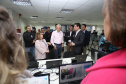 O governador Carlos Massa Ratinho Junior afirmou nesta quinta-feira (23), na Secretaria de Administração e da Previdência, que as licitações ao vivo, regulamentadas por decreto assinado em abril, garantem mais transparência ao cidadão e também aos órgãos de controle, como Ministério Público, Tribunal de Contas e Assembleia Legislativa