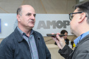 O prefeito de São Jose das Palmeiras, Gilberto Salvador .O governador Carlos Massa Ratinho Junior se reúne com prefeitos na sede da Associação dos Municípios do Oeste do Paraná (Amop) em Cascavel nesta sexta-feira (24), para confirmar recursos do Estado para investimentos nos municípios. No mesmo encontro são anunciados investimentos que a Copel fará na região Oeste nos próximos três anos. Cascavel, 24/05/2019 - Foto: Geraldo Bubniak/ANPr