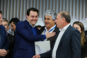O governador Carlos Massa Ratinho Junior se reúne com prefeitos na sede da Associação dos Municípios do Oeste do Paraná (Amop) em Cascavel nesta sexta-feira (24), para confirmar recursos do Estado para investimentos nos municípios. No mesmo encontro são anunciados investimentos que a Copel fará na região Oeste nos próximos três anos. Cascavel, 24/05/2019 - Foto: Geraldo Bubniak/ANPr