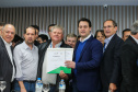 O governador Carlos Massa Ratinho Junior se reúne com prefeitos na sede da Associação dos Municípios do Oeste do Paraná (Amop) em Cascavel nesta sexta-feira (24), para confirmar recursos do Estado para investimentos nos municípios. No mesmo encontro são anunciados investimentos que a Copel fará na região Oeste nos próximos três anos. Cascavel, 24/05/2019 - Foto: Geraldo Bubniak/ANPr