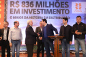 O governador Carlos Massa Ratinho Junior e o presidente da Copel, Daniel Pimentel Slaviero, anunciam nesta sexta-feira (24) os investimentos da Companhia na região Oeste do Paraná para os próximos três anos. Foto: Rodrigo Felix Leal/ANPr