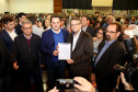O governador Carlos Massa Ratinho Junior e o presidente da Copel, Daniel Pimentel Slaviero, anunciaram nesta sexta-feira (24) os investimentos da Companhia na região Oeste do Paraná para os próximos três anos. Foto: Jaelson Lucas/ANPr